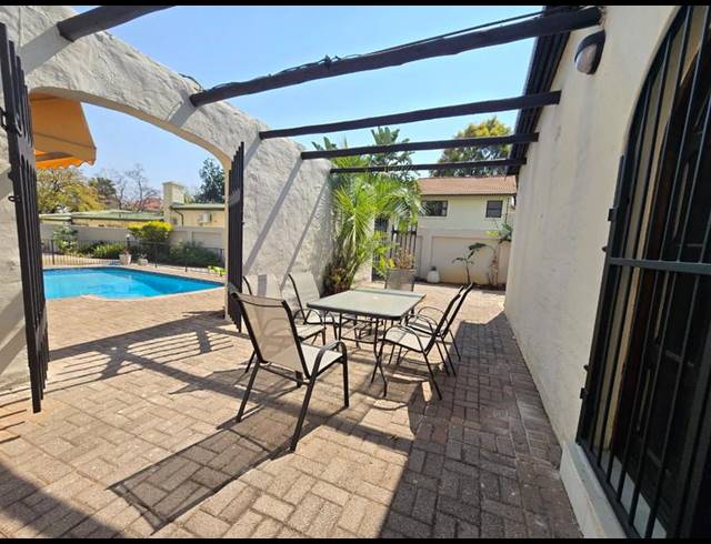 BUSINESS PROPERTY TO RENT IN ARCADIA